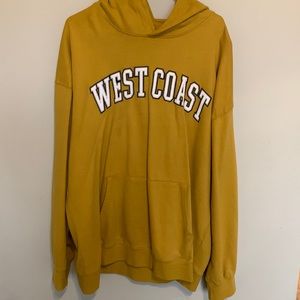 5 FOR $25 - NWOT Mens ‘West Coast’ Sweatshirt